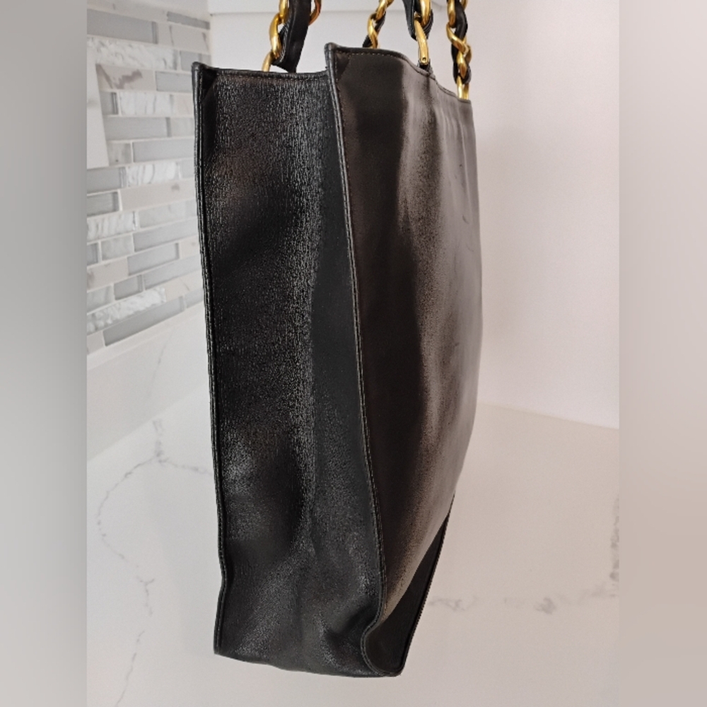 🛑SOLD🛑 CHANEL Large CC Vintage Chain Tote w/GHW - Picture 7 of 14